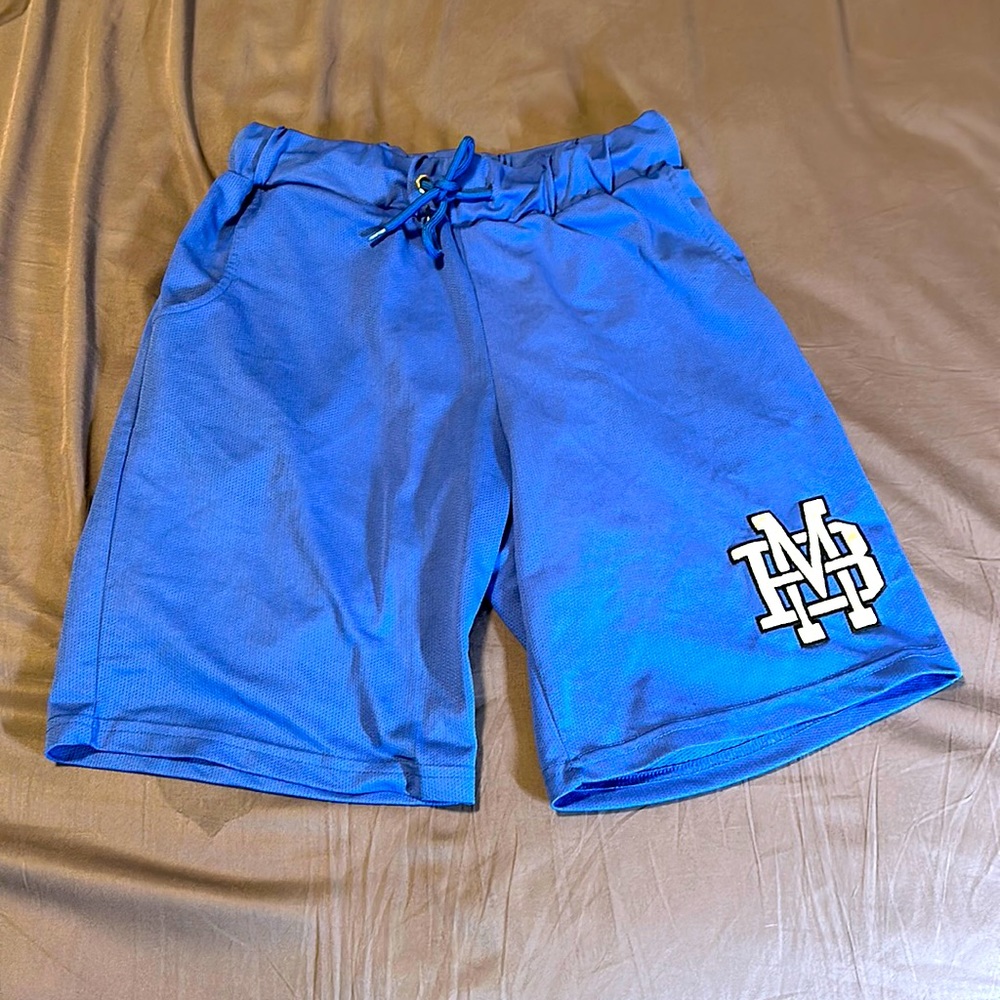 VARSITY Graphic Basketball Shorts (M)